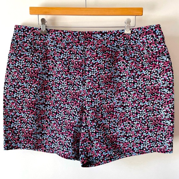 Croft & Barrow ‘Effortless Stretch’ Shorts Pink & Blue Floral Print Size 20W - Picture 1 of 15